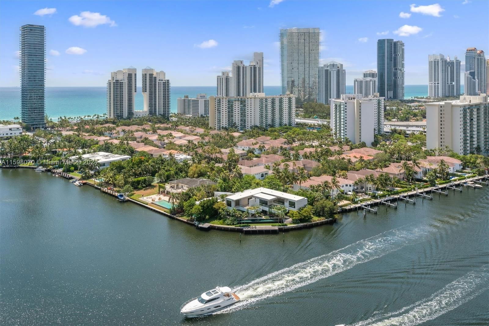 Real estate property located at , Miami-Dade County, TURNBERRY ISLE CONDO, Aventura, FL