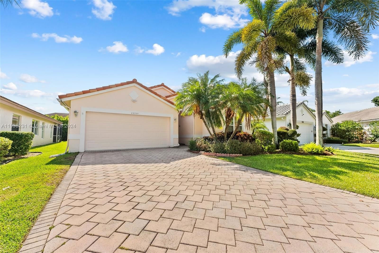 Real estate property located at 22705 Royal Crown Ter E, Palm Beach County, BOCA PINES 2, Boca Raton, FL