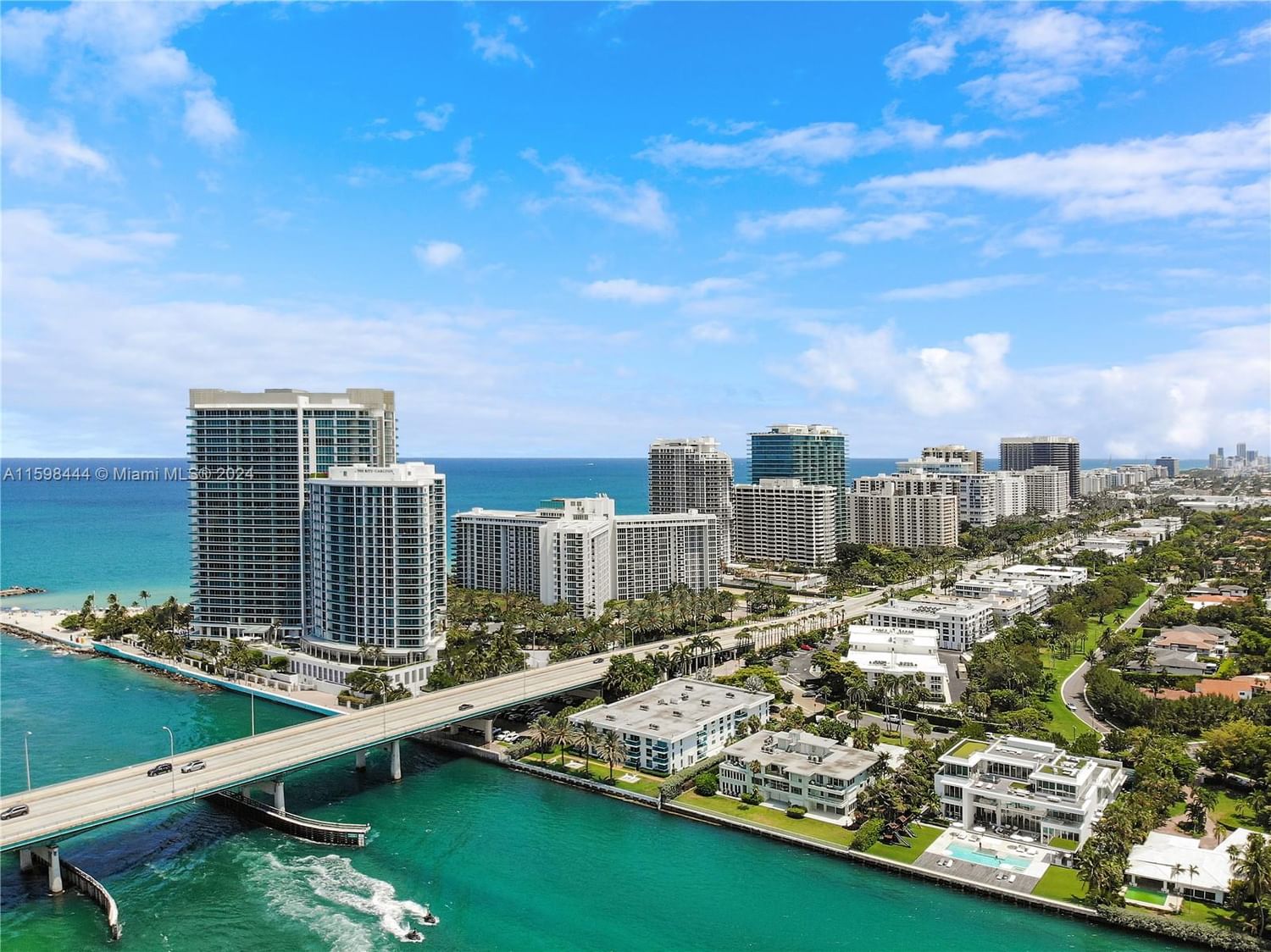 Real estate property located at 10275 Collins Ave #1427, Miami-Dade, HARBOUR HOUSE CONDO, Bal Harbour, FL