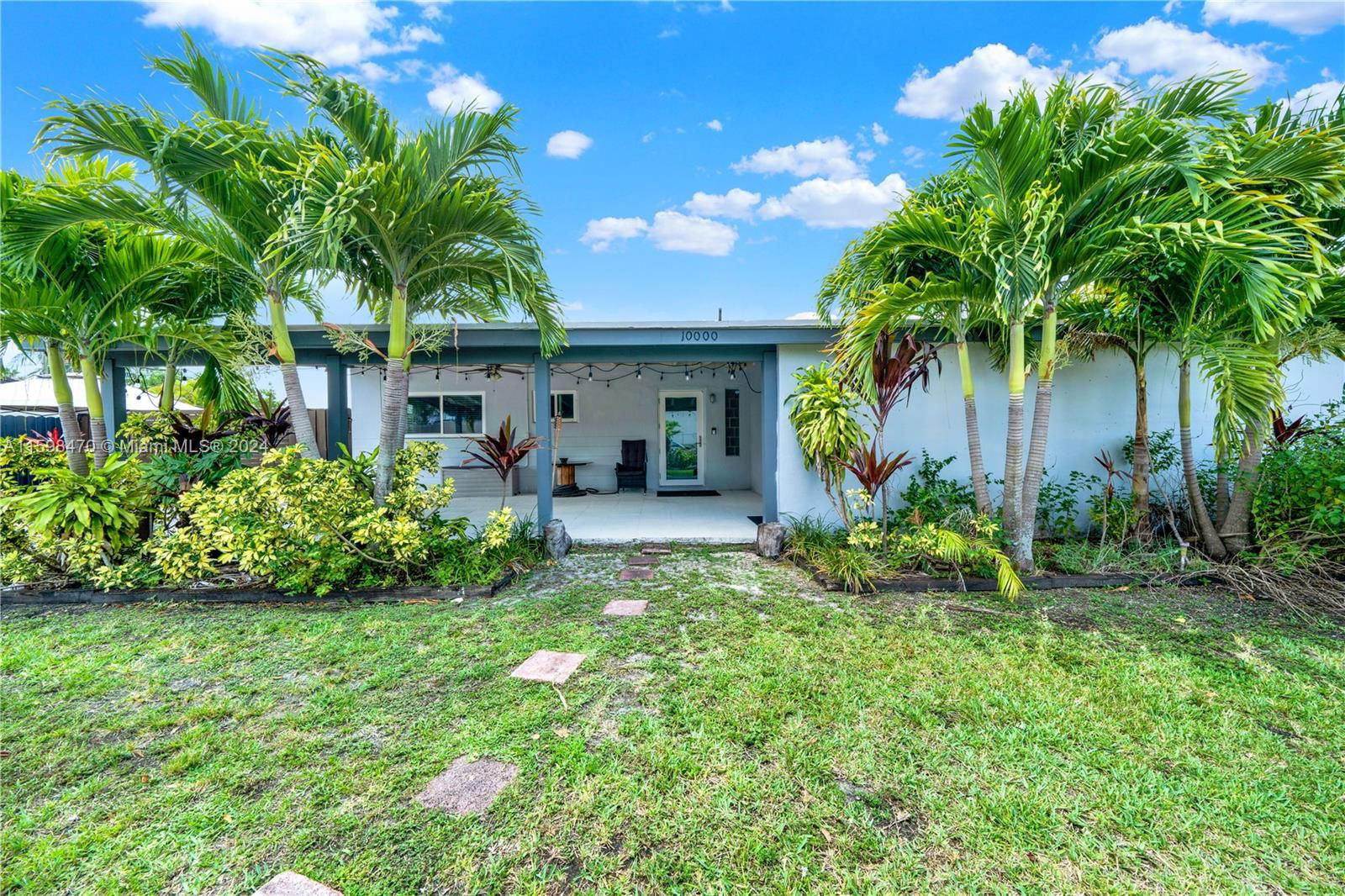 Real estate property located at 10000 Bahia Dr, Miami-Dade County, CUTLER RIDGE SEC 5, Cutler Bay, FL