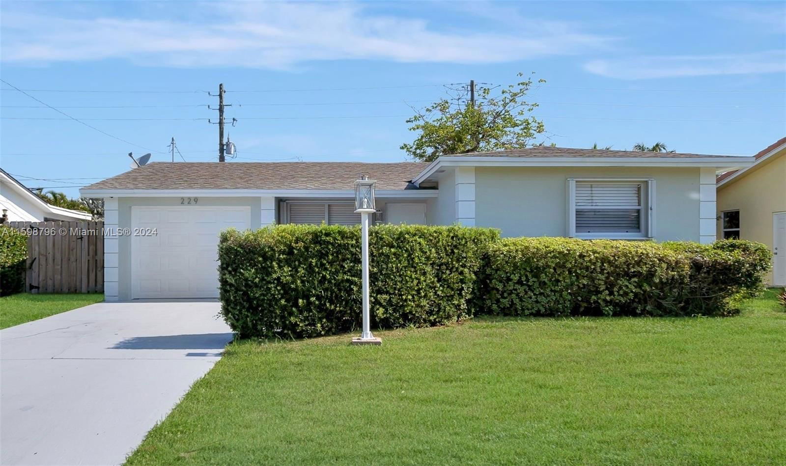 Real estate property located at 229 4th St, Broward County, SESSA ESTATES, Dania Beach, FL