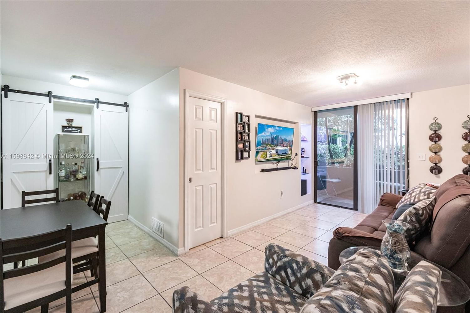 Real estate property located at 1690 27th Ave #306, Miami-Dade County, CORAL POINTE CONDO, Miami, FL