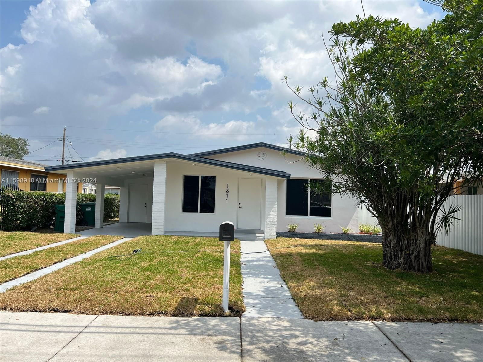 Real estate property located at 1811 154th St, Miami-Dade County, RAINBOW PARK, Miami Gardens, FL