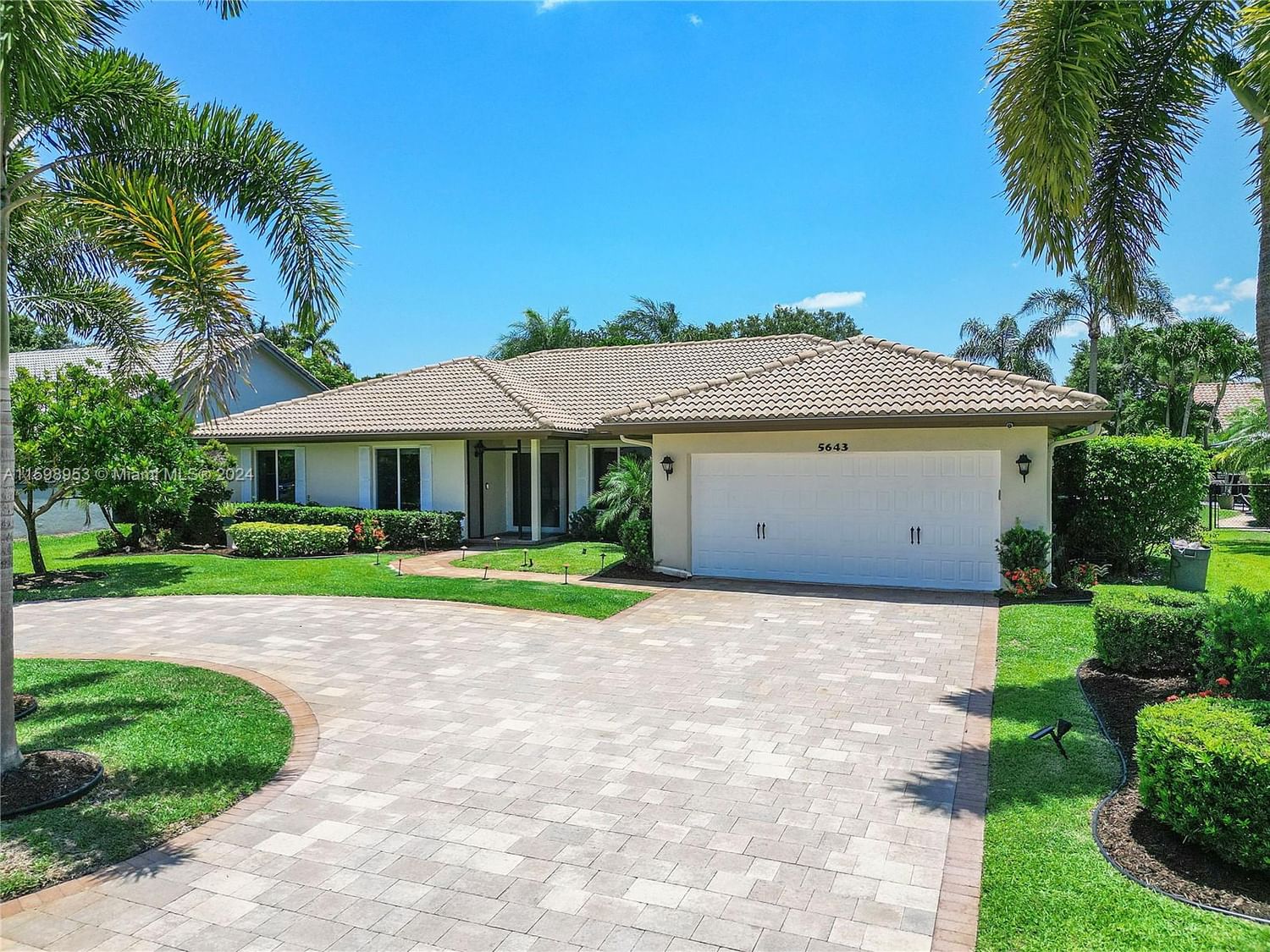 Real estate property located at 5643 88th Ln, Broward County, PINE RIDGE NORTH, Coral Springs, FL