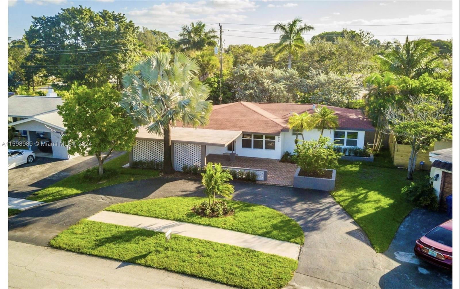 Real estate property located at 2932 8th Ave, Broward County, JENADA VILLAS, Wilton Manors, FL