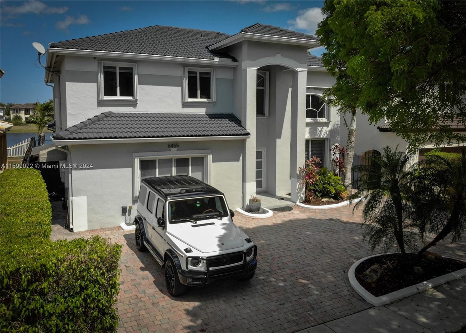 Real estate property located at 6455 158th Pass, Miami-Dade County, SUNSET LAKES ESTATES, Miami, FL