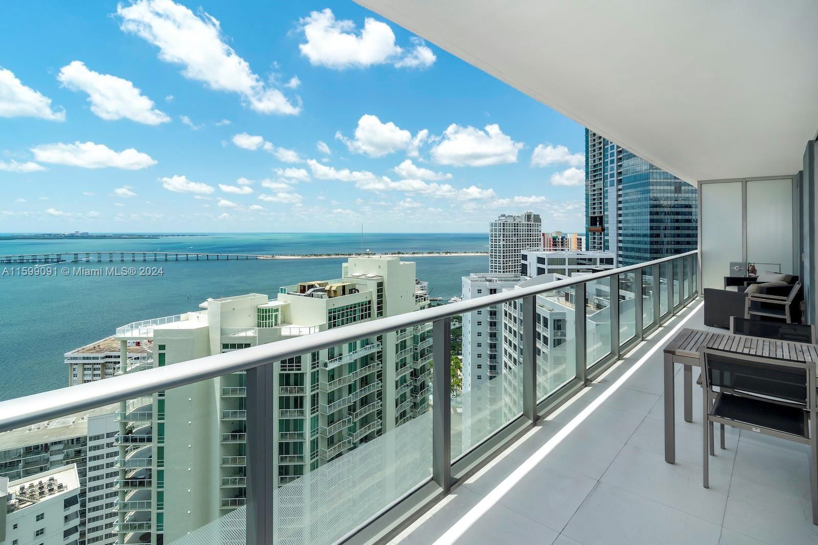 Real estate property located at 1300 Brickell Bay Dr #3305, Miami-Dade County, BRICKELLHOUSE CONDO, Miami, FL