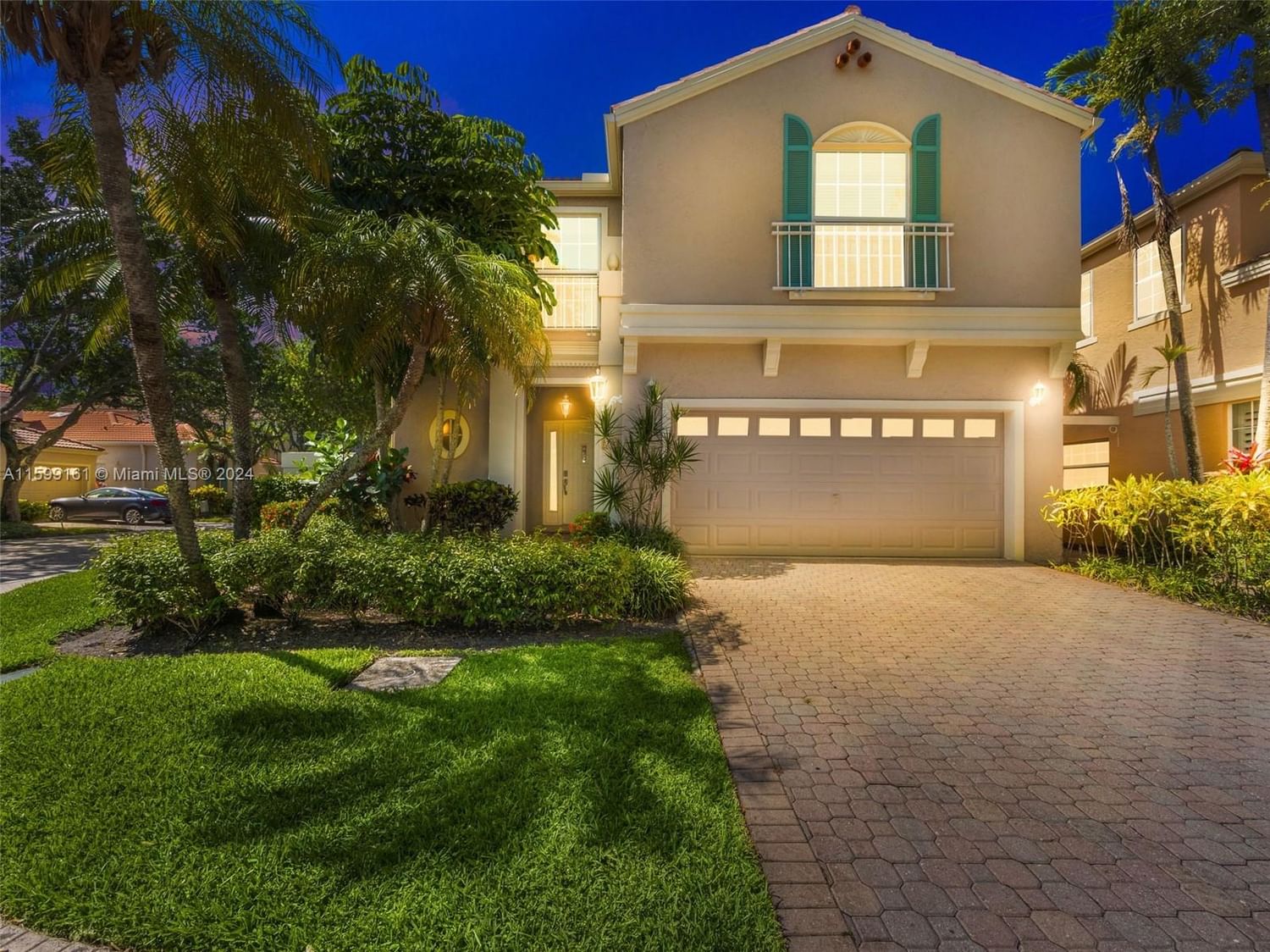 Real estate property located at 28 Via Verona, Palm Beach County, VILLA D ESTE, Palm Beach Gardens, FL