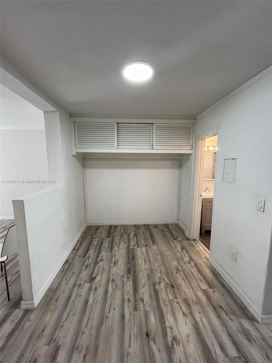 Real estate property located at 944 Meridian Ave #4, Miami-dade, 944 Condominium, Miami Beach, FL