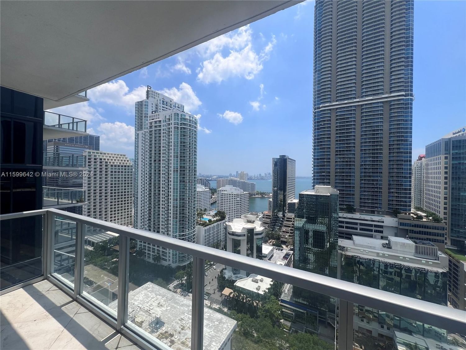 Real estate property located at 1050 Brickell Ave #2702, Miami-Dade, 1060 BRICKELL CONDO, Miami, FL