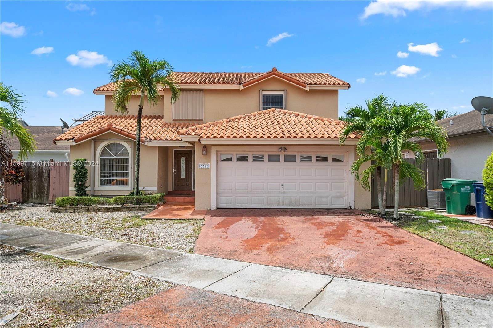 Real estate property located at 15510 57th Ter, Miami-Dade County, WESTWIND LAKES SEC 4, Miami, FL