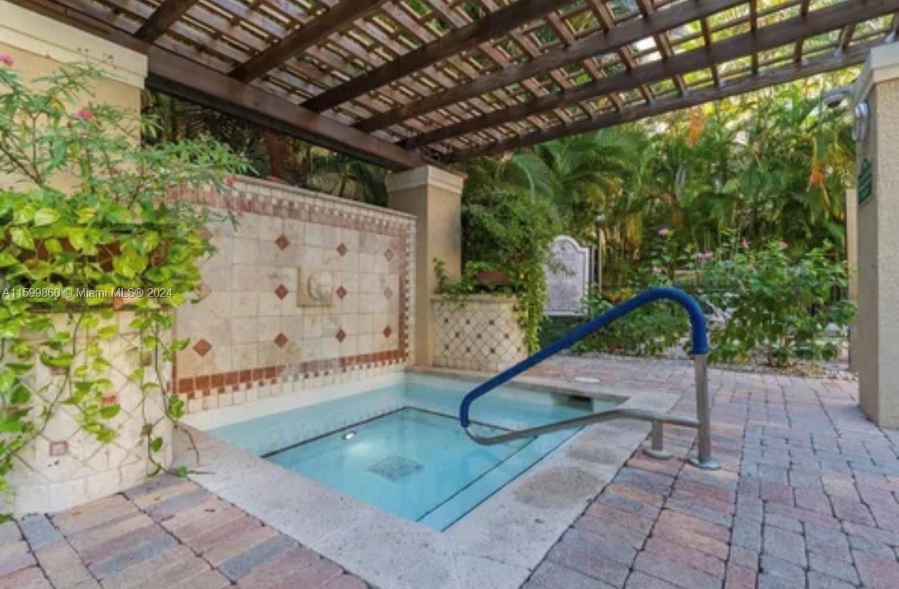 Real estate property located at 651 Okeechobee Blvd #205, Palm Beach, Tower Condo At Cityplace, West Palm Beach, FL