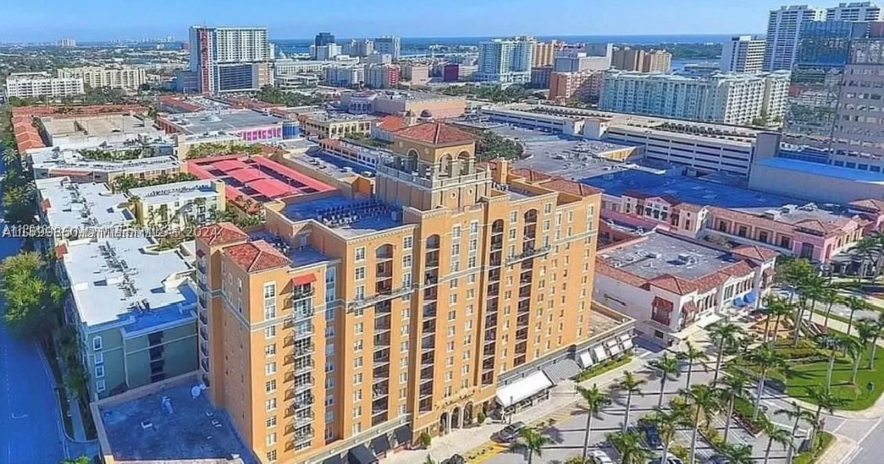 Real estate property located at 651 Okeechobee Blvd #205, Palm Beach, Tower Condo At Cityplace, West Palm Beach, FL