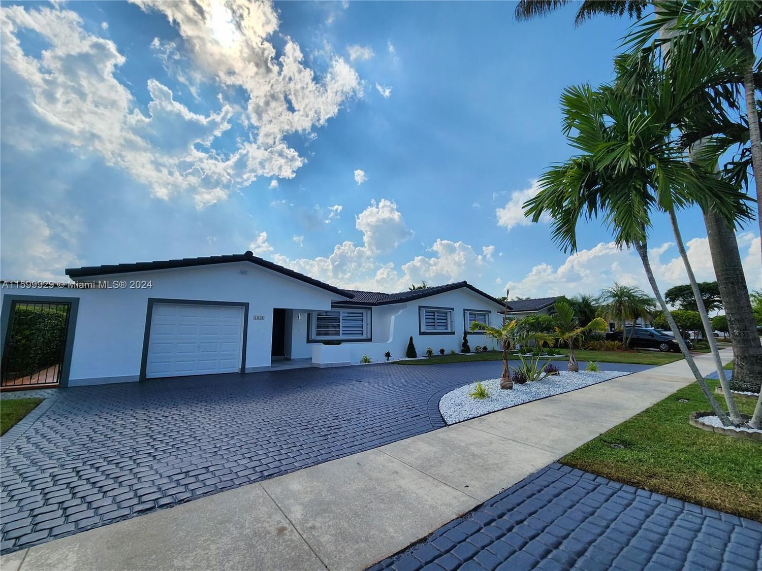 Real estate property located at 1812 103rd Pl, Miami-Dade County, 3RD ADDN TO WESTBROOKE SU, Miami, FL