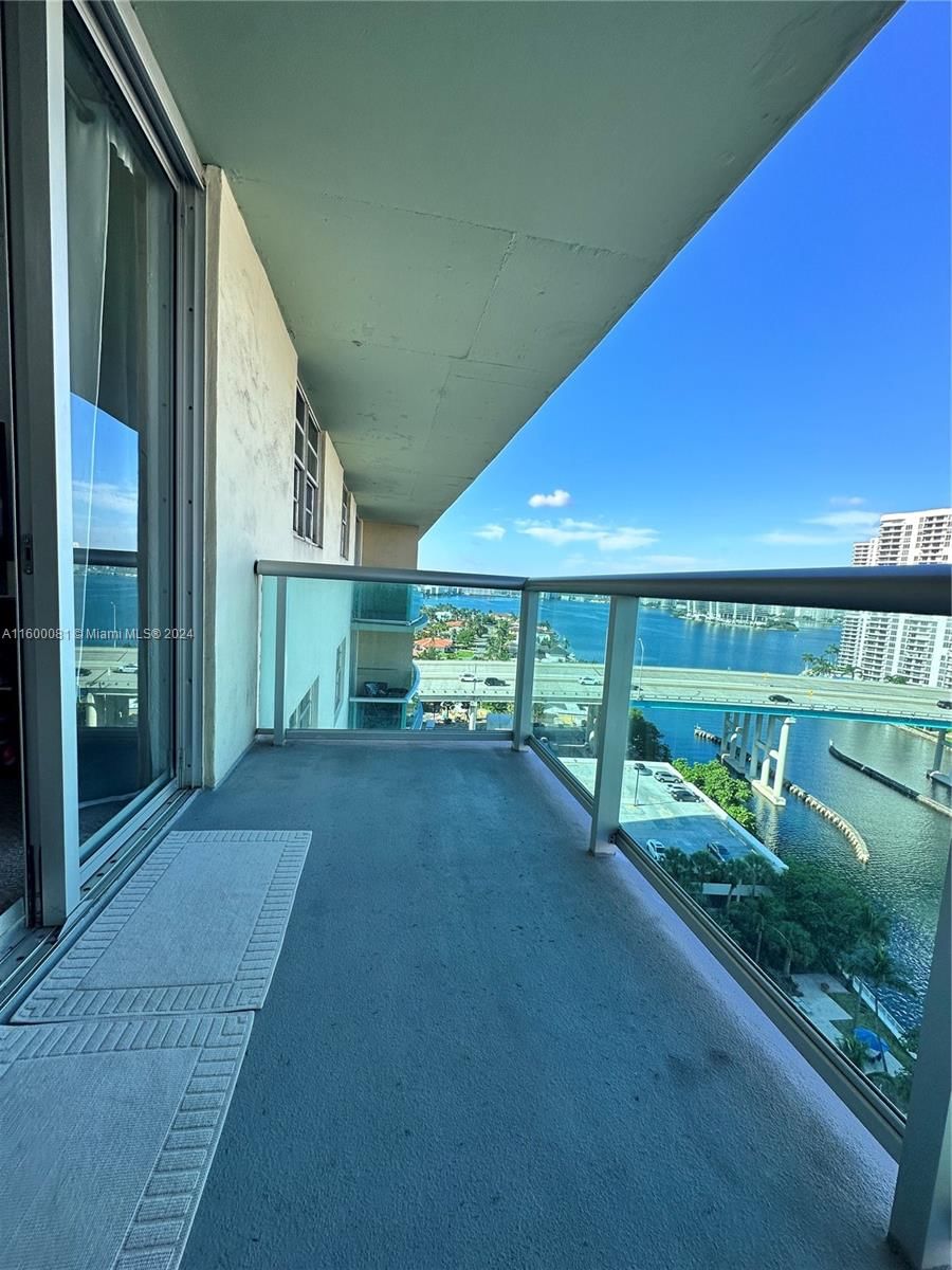 Real estate property located at 19390 Collins Ave #1611, Miami-Dade, OCEANVIEW BUILDING A COND, Sunny Isles Beach, FL