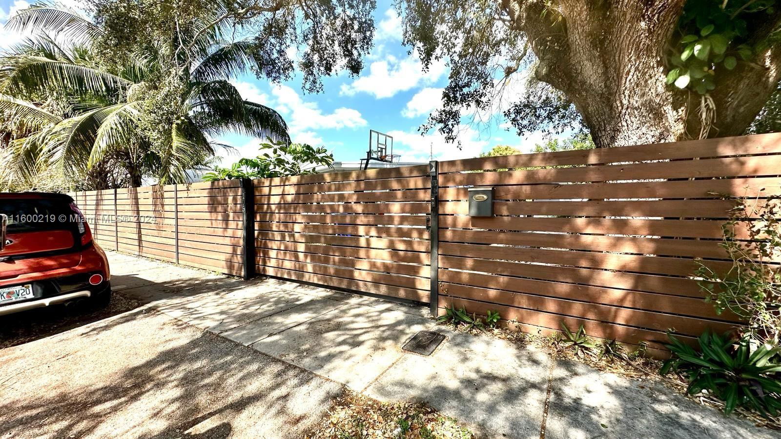 Real estate property located at 3105 16th St, Broward County, RIVERLAND VILLAGE SEC ONE, Fort Lauderdale, FL