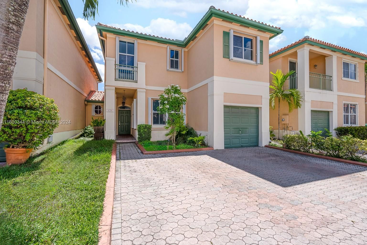 Real estate property located at 14381 83rd Ave, Miami-Dade County, ANCHORAGE AT MIAMI LAKES, Miami Lakes, FL