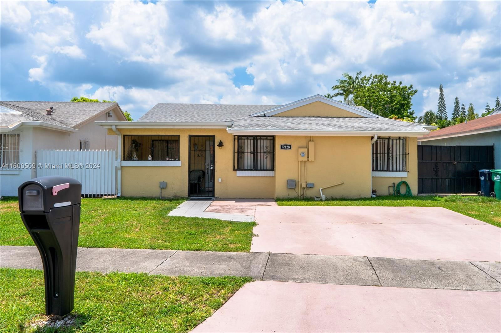 Real estate property located at 12428 193rd St, Miami-Dade County, LIME GROVE ESTATES SEC 6, Miami, FL