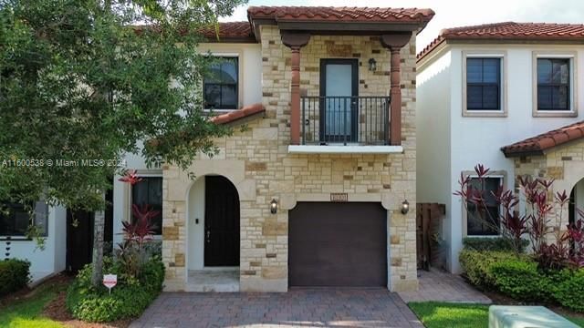 Real estate property located at 10301 70th Ln #10301, Miami-Dade, VINTAGE ESTATES, Doral, FL