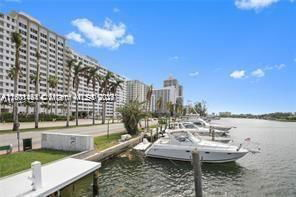 Real estate property located at 5005 Collins Ave, #C6-S2A, Miami-Dade County, THE CARRIAGE CLUB NORTH C, Miami Beach, FL