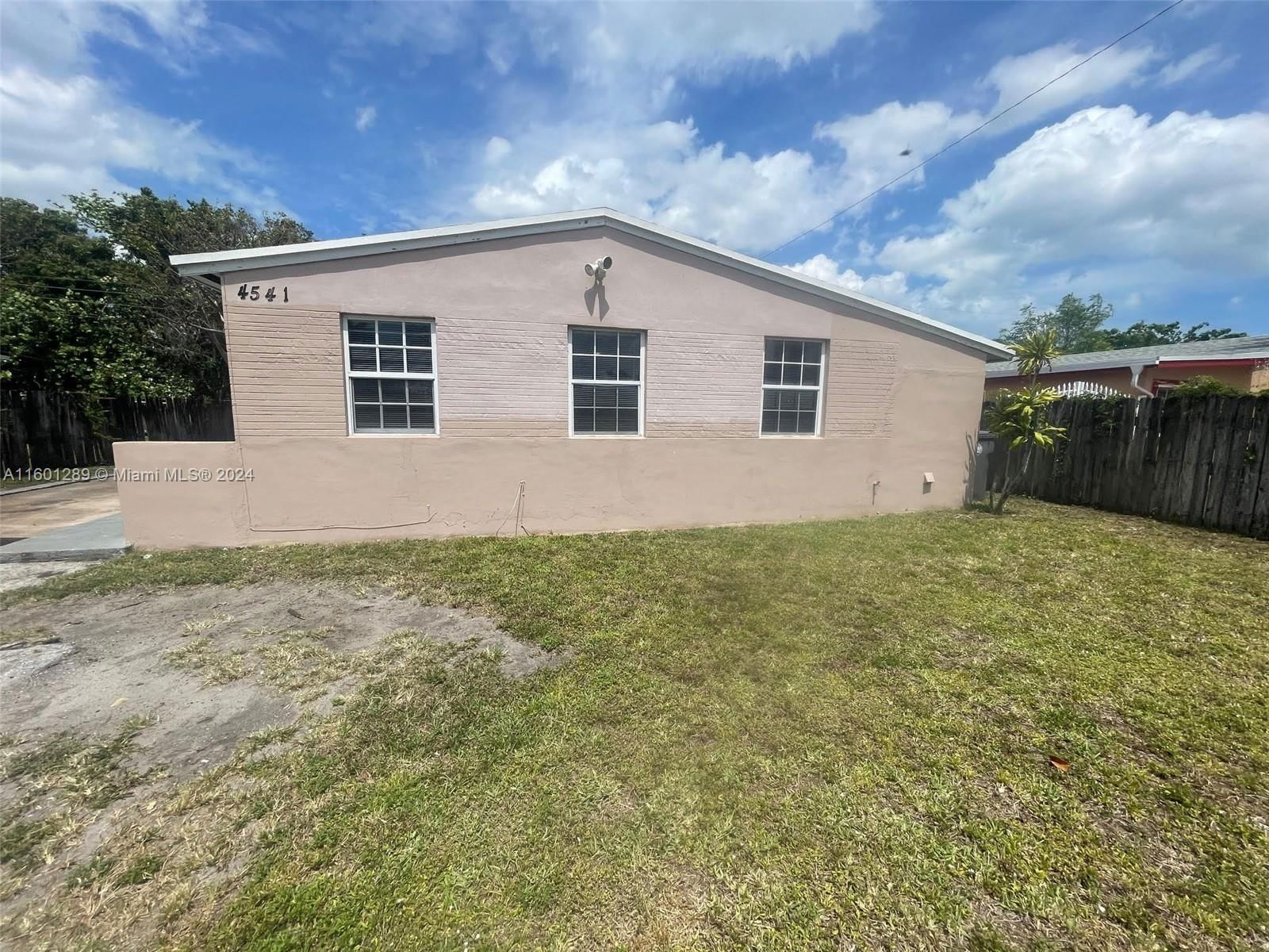 Real estate property located at 4541 36th St, Broward, LAKE FOREST SEC ONE, West Park, FL