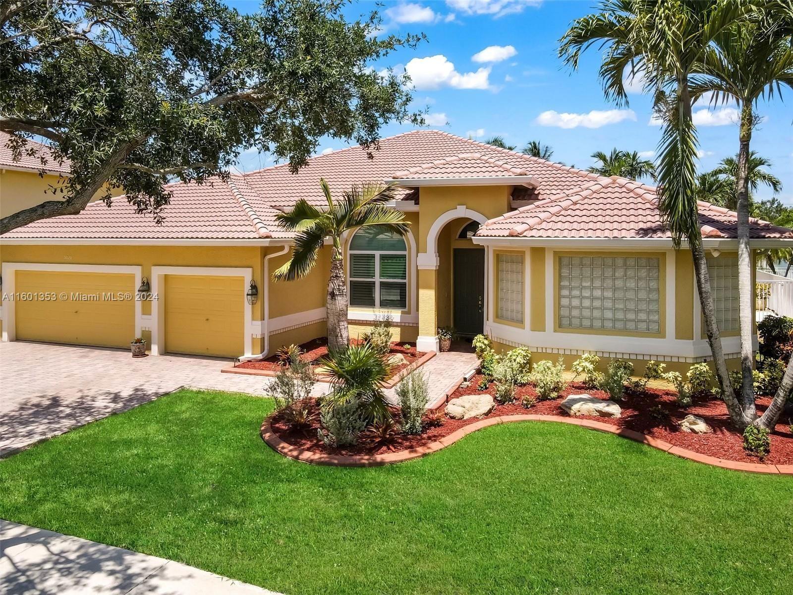 Real estate property located at 5024 Countrybrook Dr, Broward County, COUNTRY GLEN, Cooper City, FL