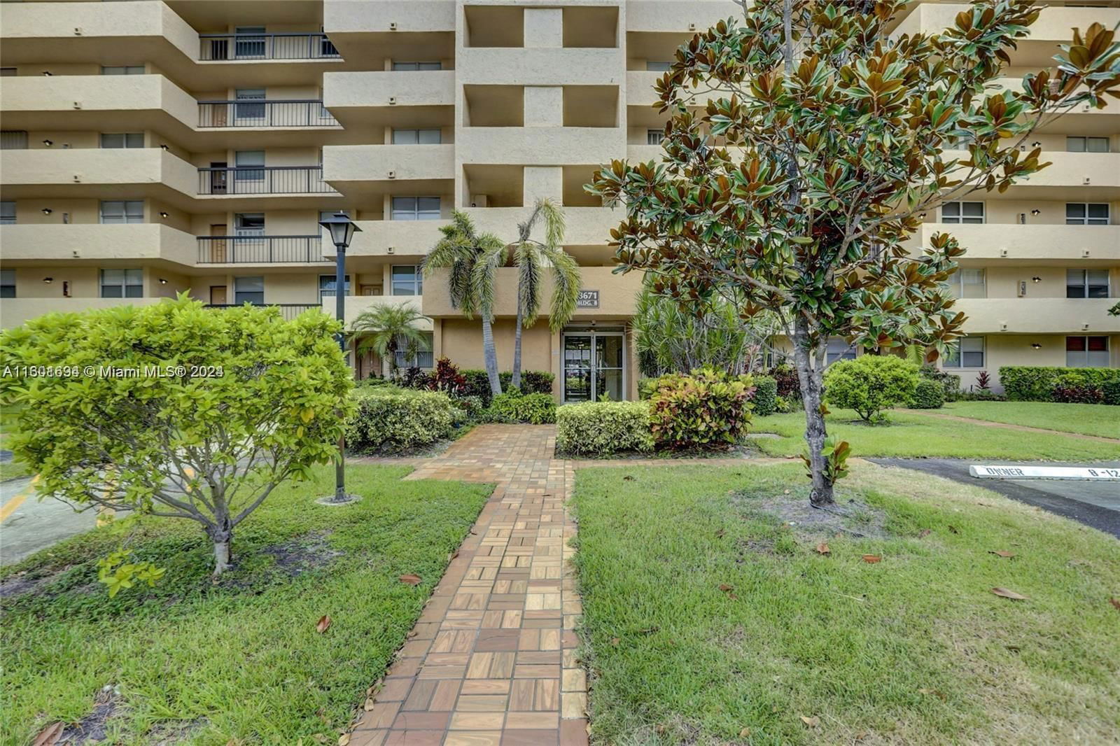 Real estate property located at 3671 Environ Blvd #369, Broward County, CONDOMINIUM 8 OF ENVIRON, Lauderhill, FL