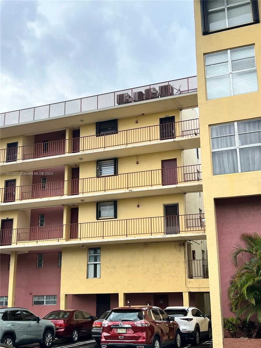 Real estate property located at 8775 Park blvd #411, Miami-Dade, FERNWOODS CONDO NO 1, Miami, FL