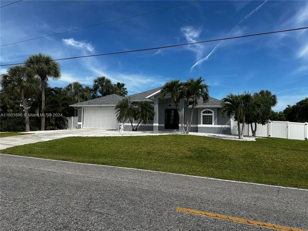 Real estate property located at 18652 Ohara Dr, Charlotte County, PORT CHARLOTTE, Port Charlotte, FL