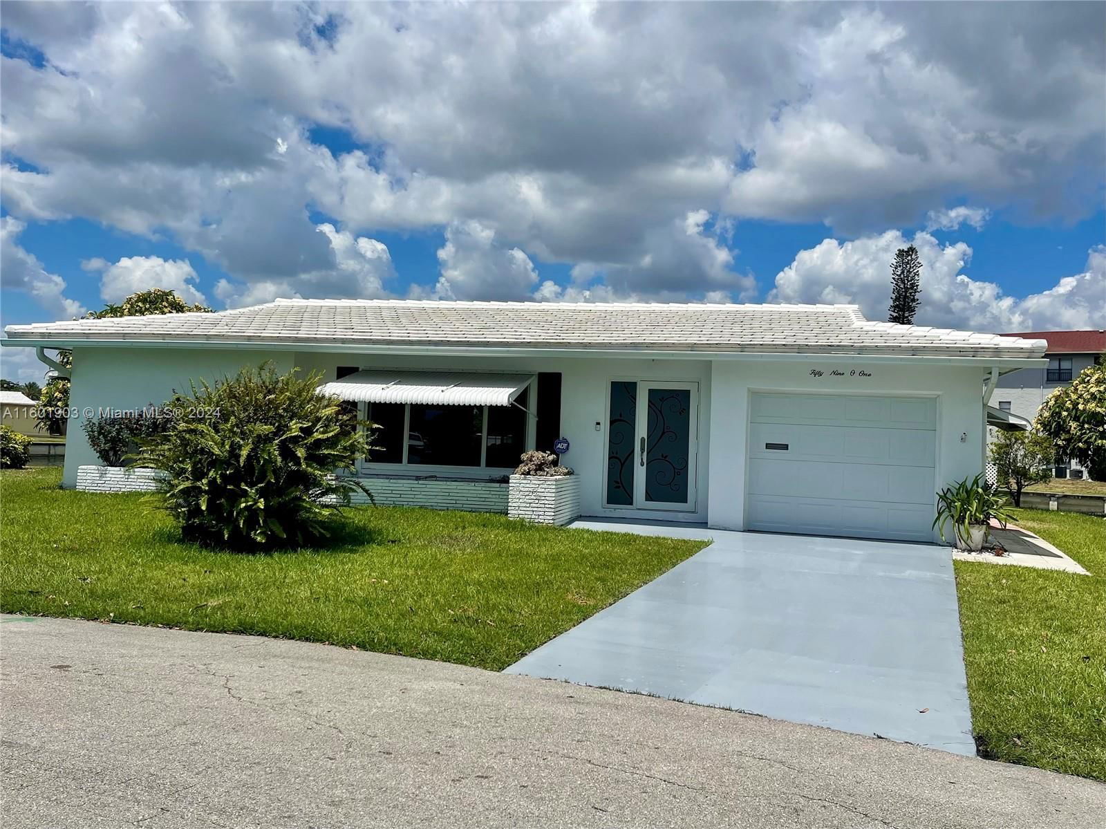 Real estate property located at 5901 87th Ave, Broward County, MAINLANDS OF TAMARAC LAKE, Tamarac, FL