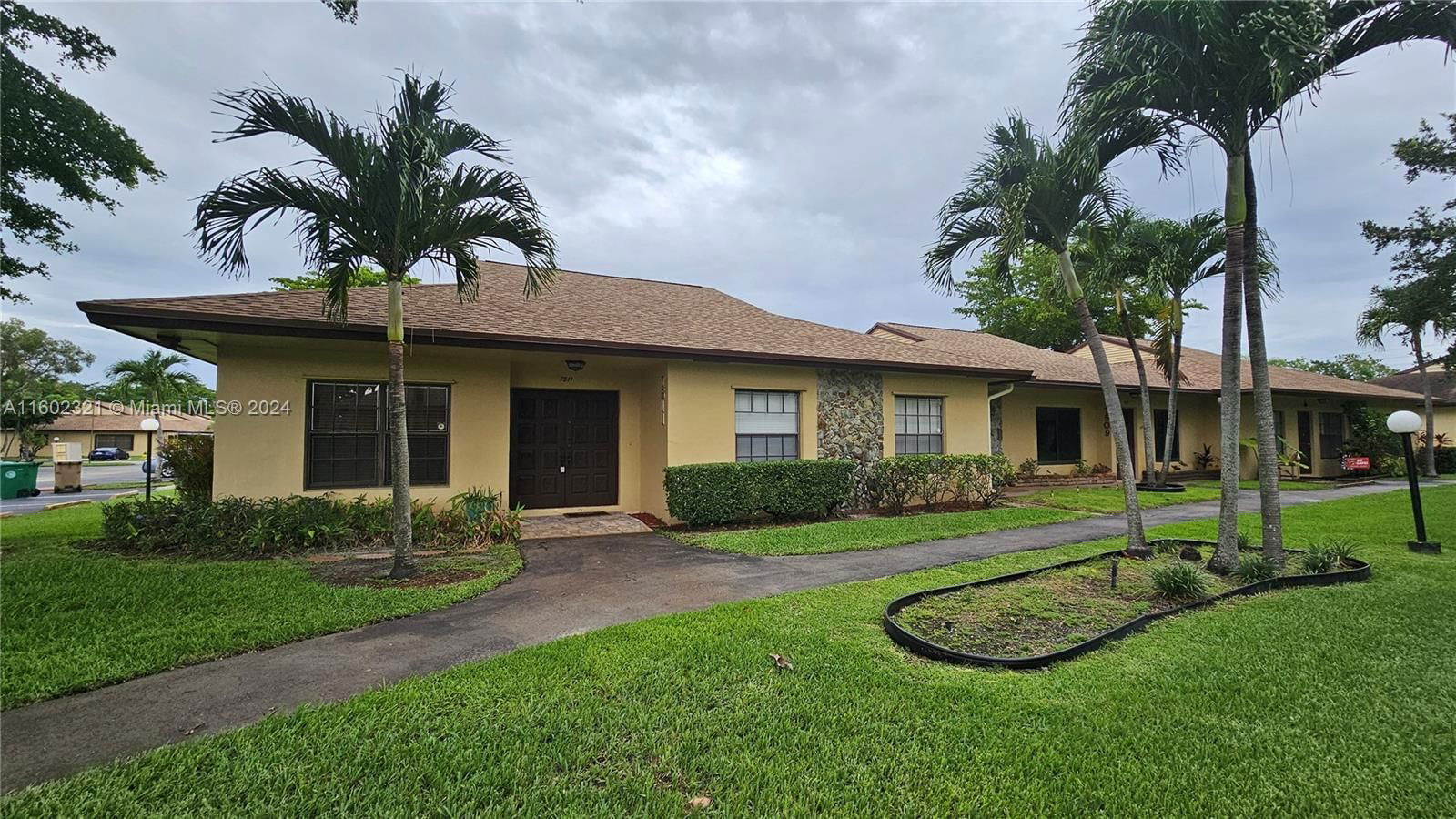 Real estate property located at 7511 26th Ct, Broward County, NOVA HILLS CONDOMINIUM 2, Davie, FL