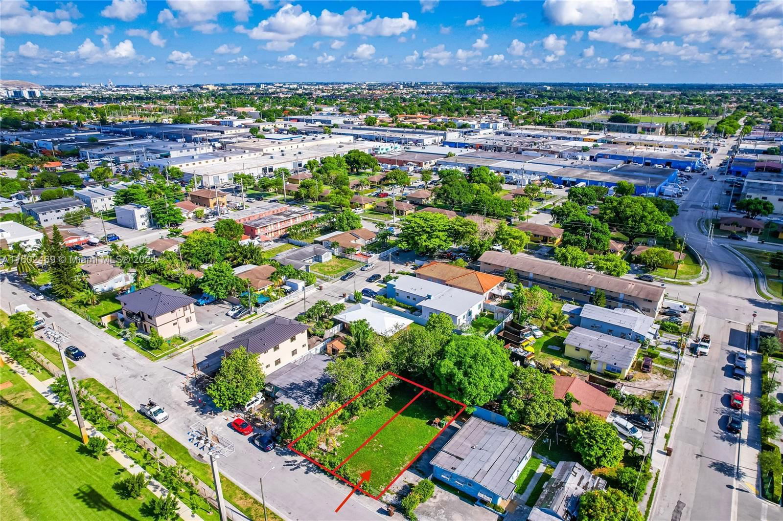 Real estate property located at 511 24, Miami-Dade County, SEMINOLA CITY SEC 2, Hialeah, FL
