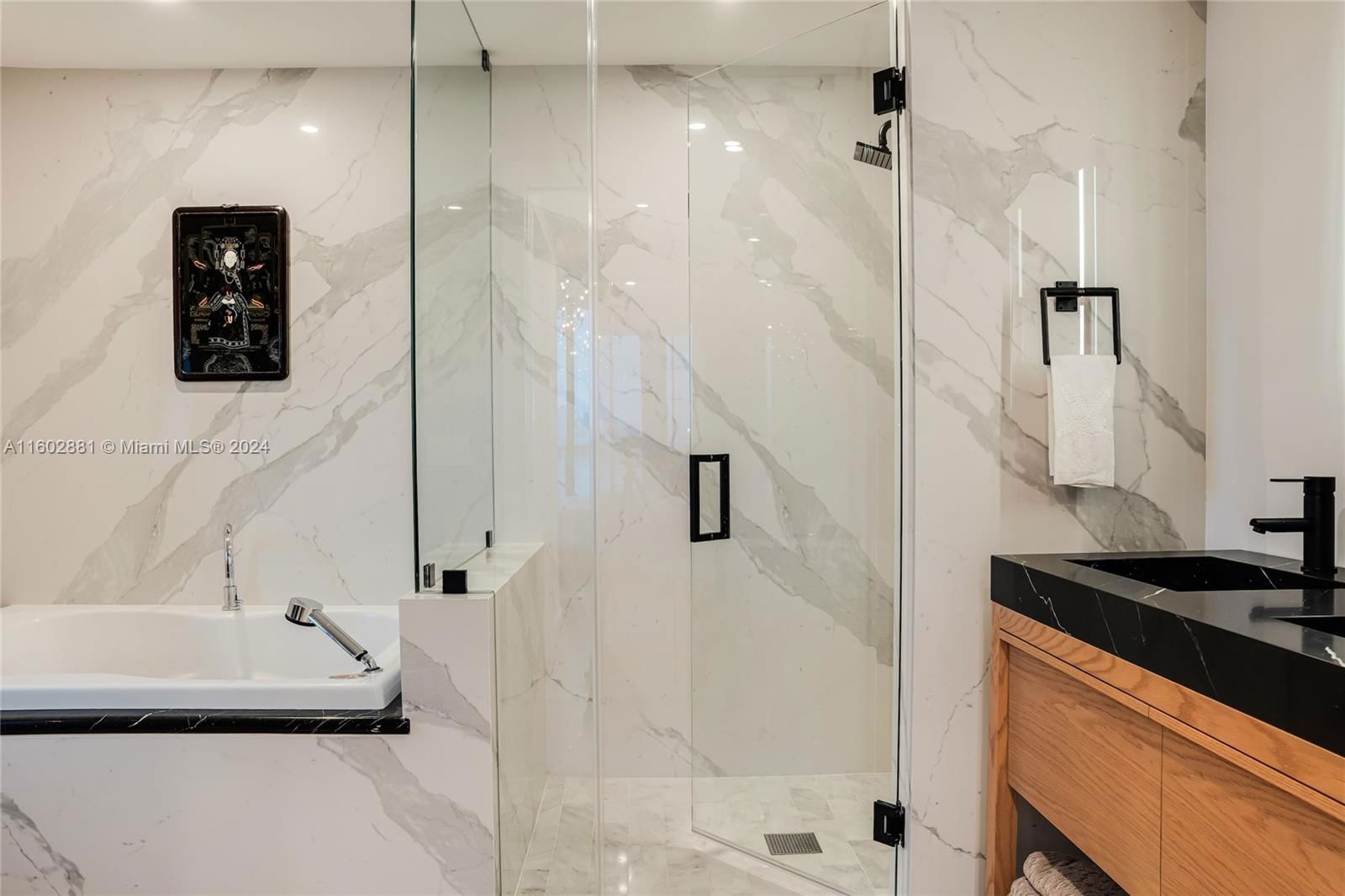Real estate property located at 520 West Ave #805, Miami-dade, The Bentley Bay Condo, Miami Beach, FL