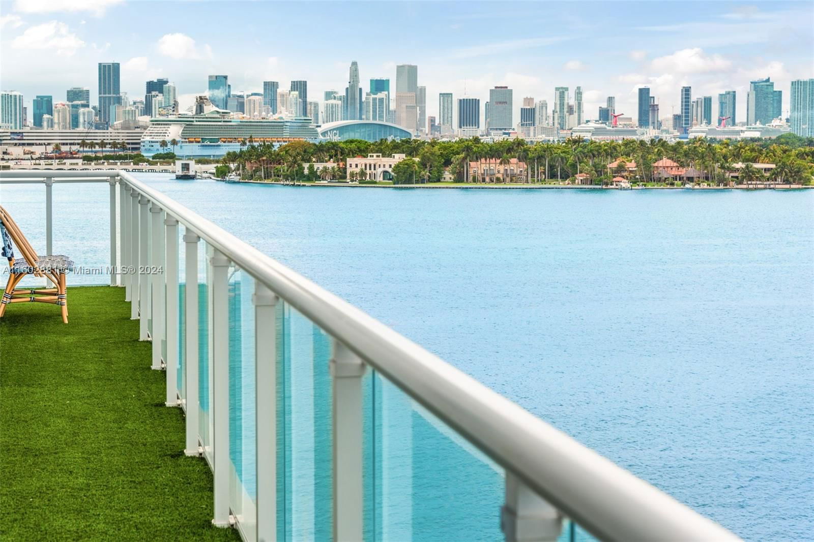 Real estate property located at 520 West Ave #805, Miami-dade, The Bentley Bay Condo, Miami Beach, FL