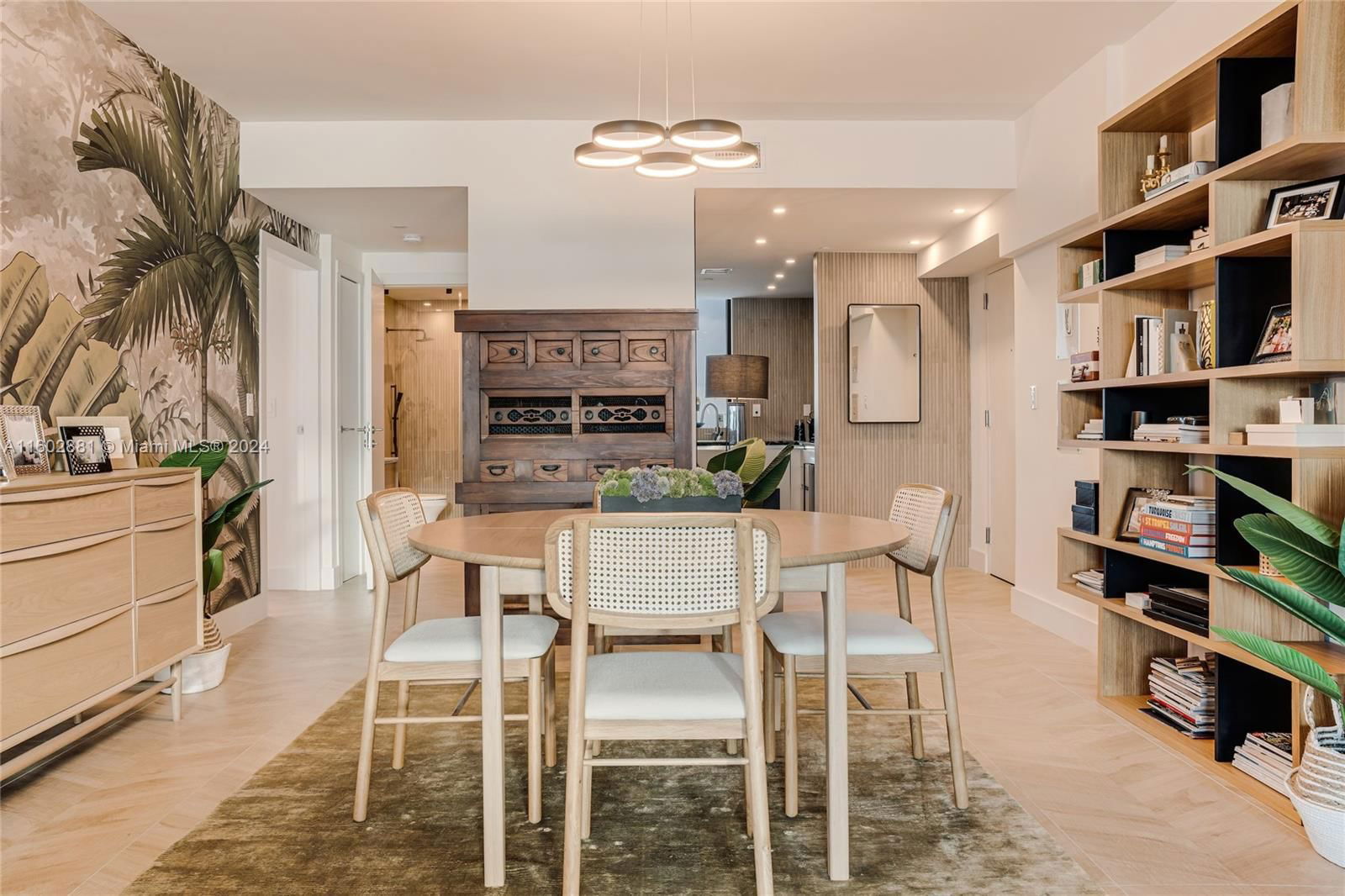 Real estate property located at 520 West Ave #805, Miami-dade, The Bentley Bay Condo, Miami Beach, FL