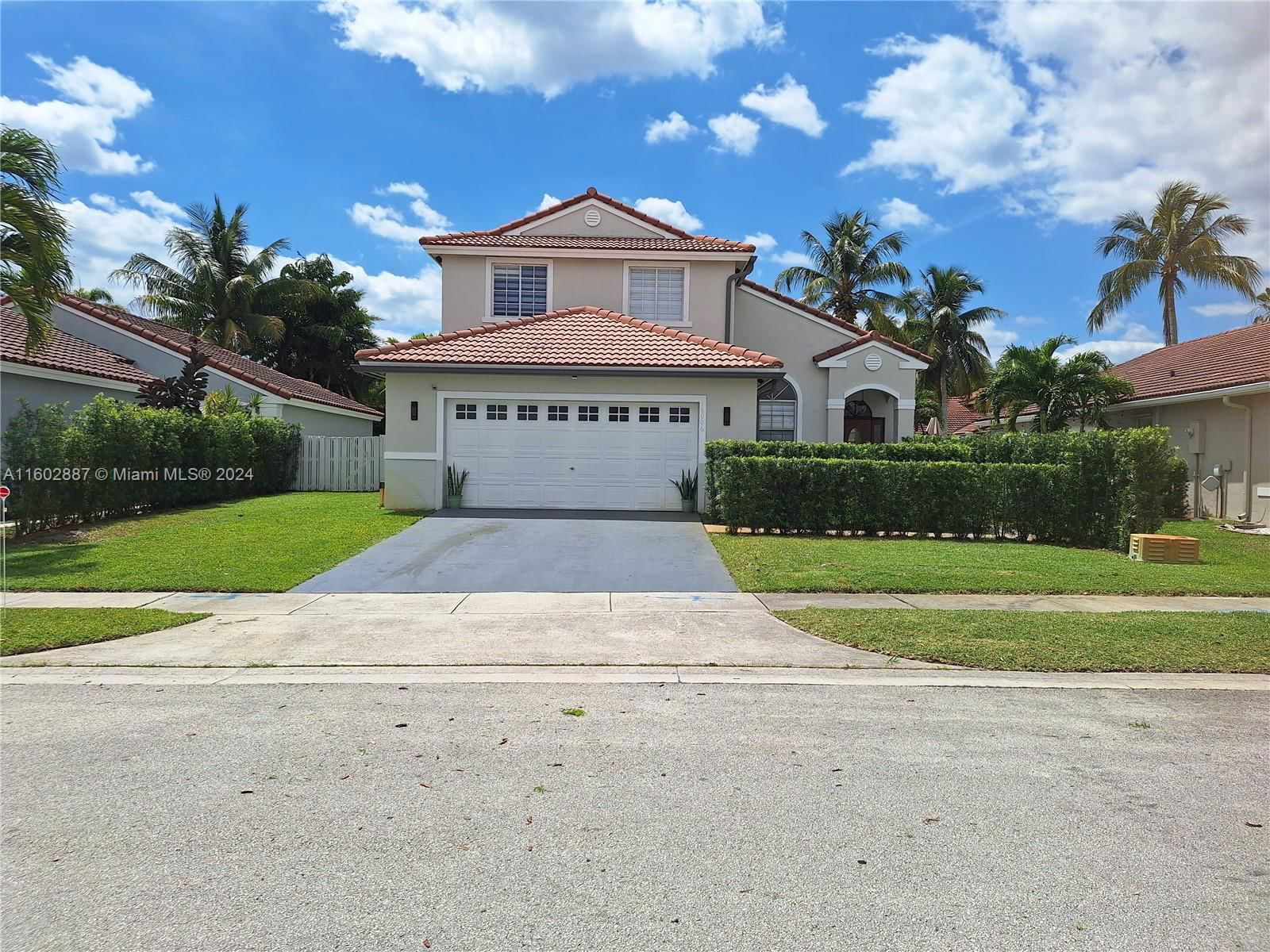 Real estate property located at 18906 10th St, Broward, CHAPEL TRAIL II, Pembroke Pines, FL