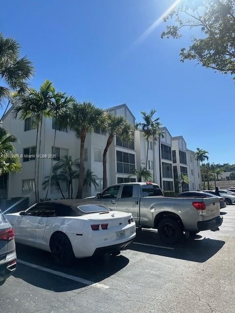 Real estate property located at 5760 Rock Island Rd #338, Broward, Sun Vista Gardens Condo, Tamarac, FL