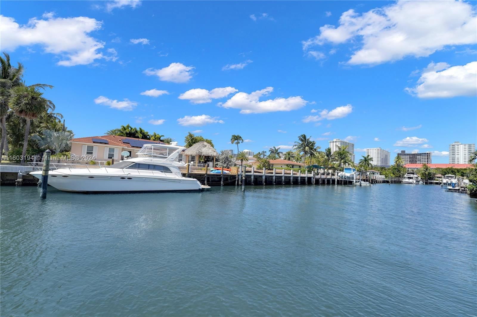 Real estate property located at 3655 32nd Ave #221B, Broward County, INTRACOASTAL RIVIERA COND, Fort Lauderdale, FL
