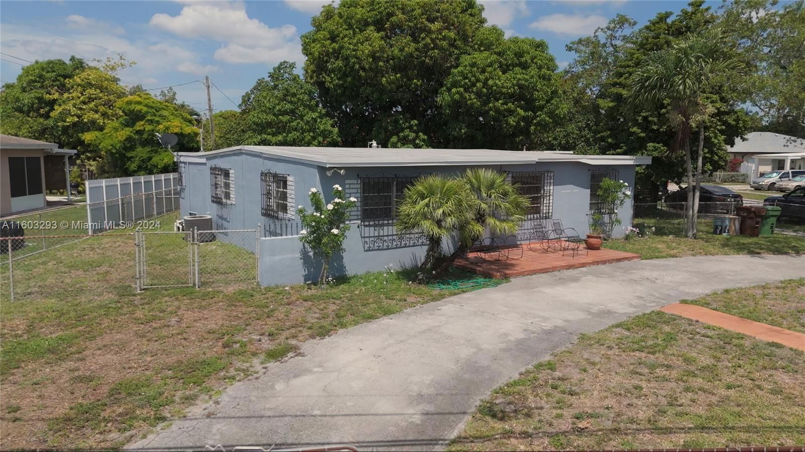 Real estate property located at 6284 6th Ave, Miami-Dade County, GRATIGNY HEIGHTS REV, Hialeah, FL