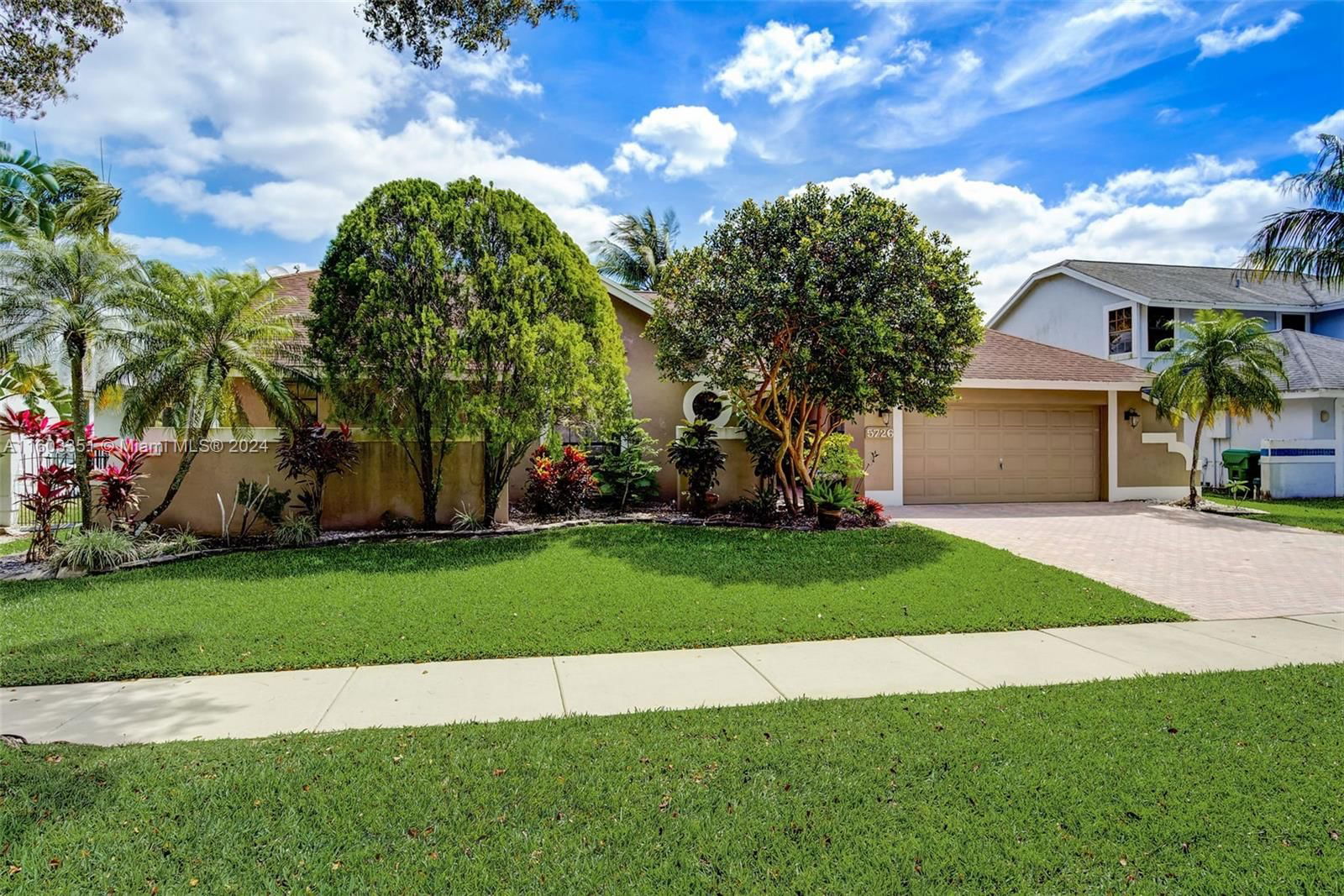 Real estate property located at 5726 89th Way, Broward County, COUNTRY ADDRESS ENCORE, Cooper City, FL