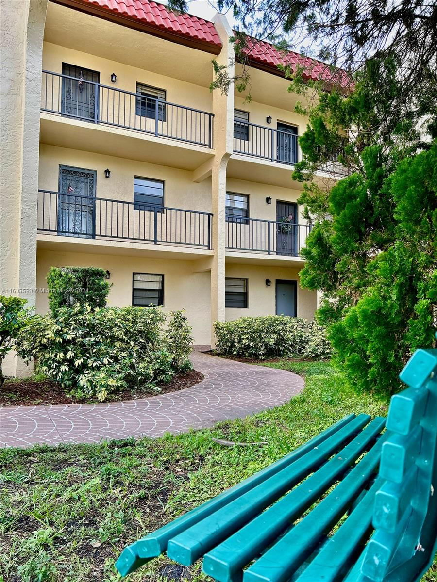 Real estate property located at 2050 Oleander Blvd #6303, St Lucie County, ISLAND HOUSE CONDOMINIUM, Fort Pierce, FL