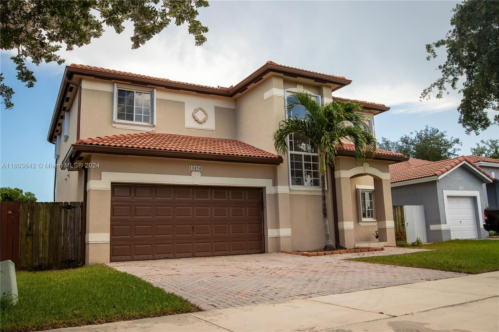 Real estate property located at 13454 281st Ter, Miami-Dade County, CHATEAU ROYAL ESTATES, Homestead, FL