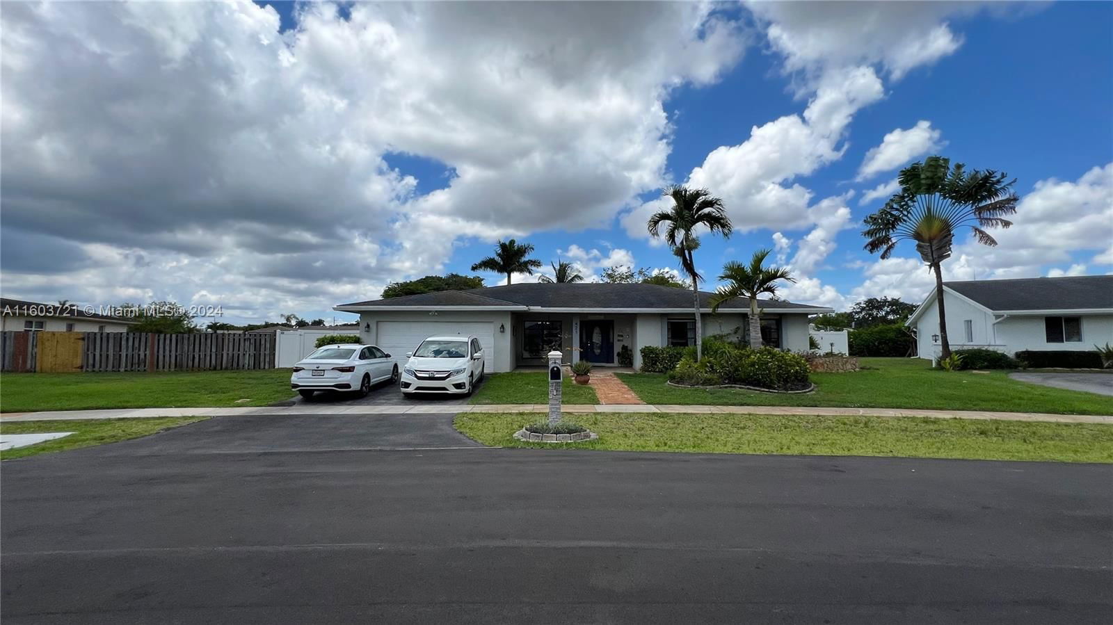 Real estate property located at 421 Sailboat Cir, Broward County, BONAVENTURE LAKES ADD 1, Weston, FL