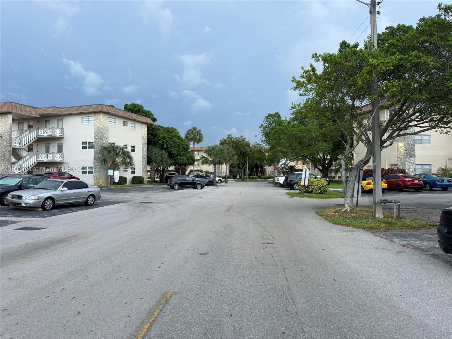 Real estate property located at 5111 Oakland Park Blvd #307, Broward, JASMINE GARDENS CONDO INC, Lauderdale Lakes, FL