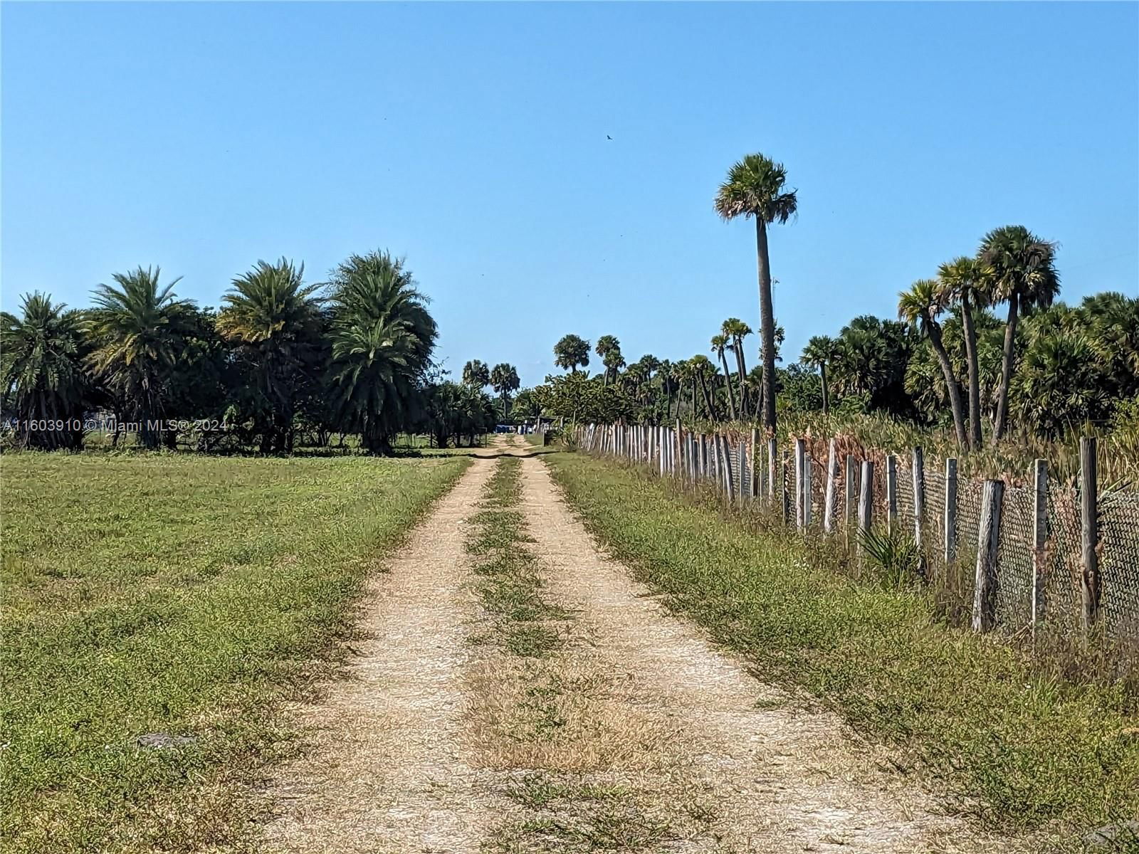 Real estate property located at 9993 US Highway 27, Hendry, Acreage, Clewiston, FL