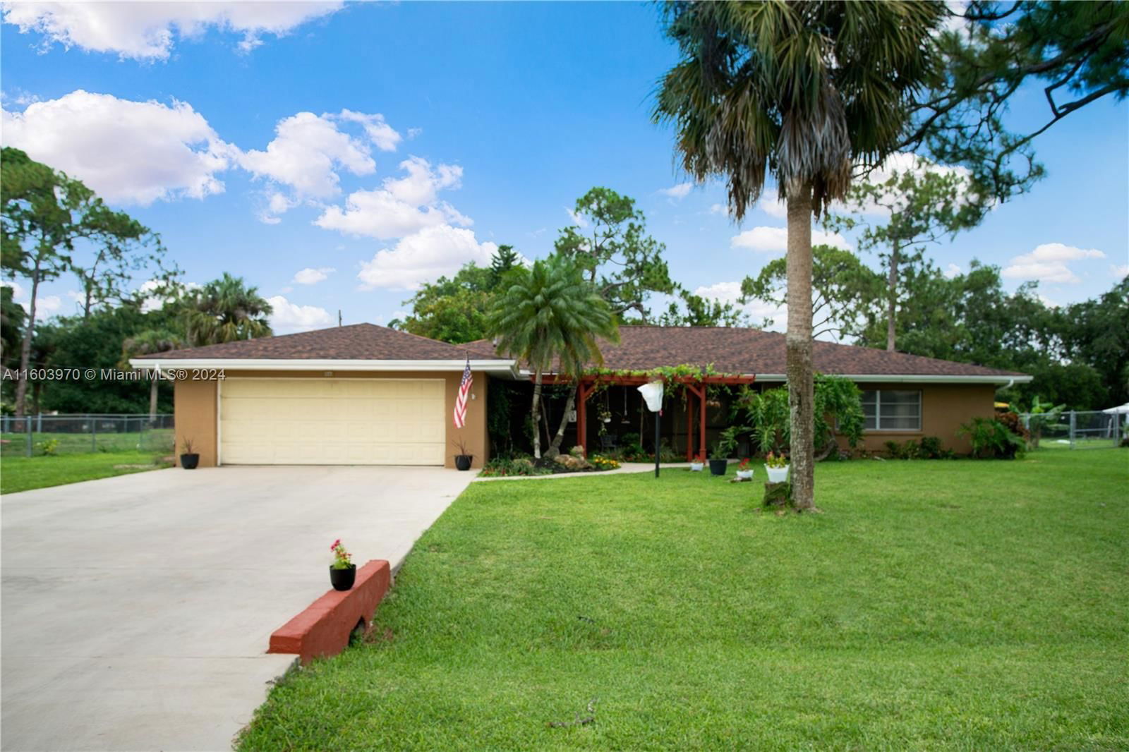 Real estate property located at 116 GREENWOOD, Lee, N/a, Lehigh Acres, FL