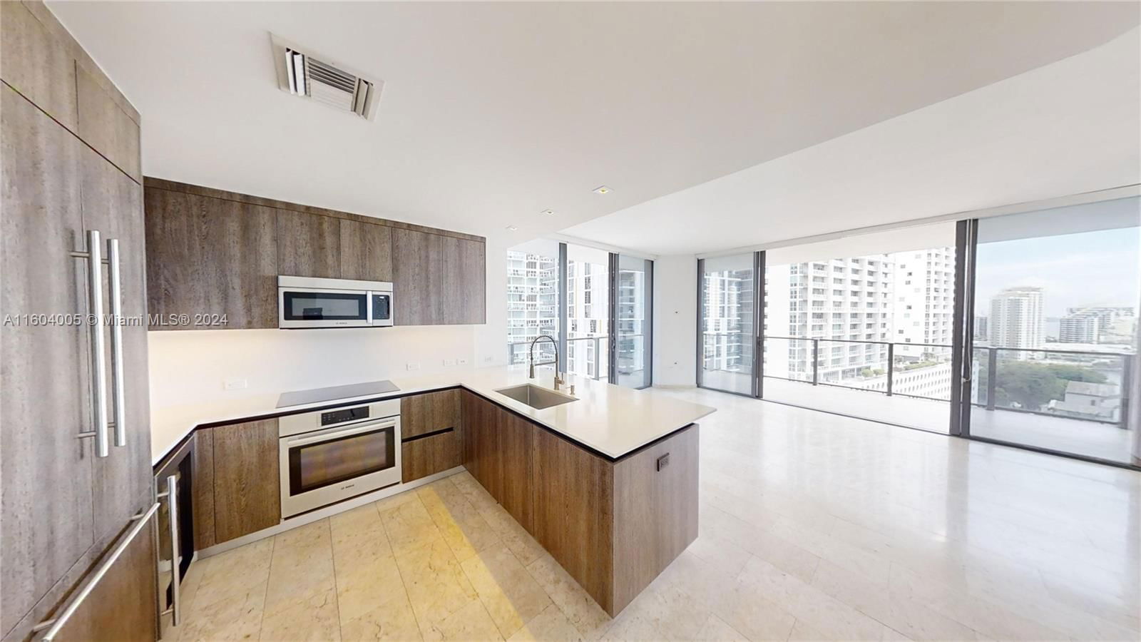 Real estate property located at 68 6 ST #1111, Miami-Dade, BRICKELL CITY CENTRE, Miami, FL