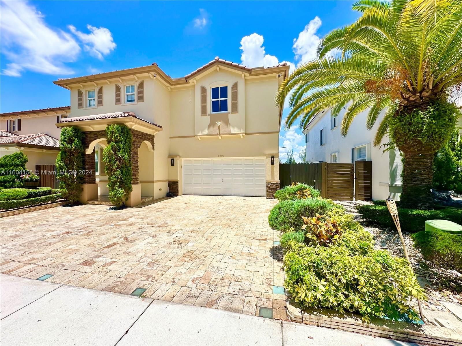 Real estate property located at 8500 115th Pl, Miami-Dade, ISLANDS AT DORAL - MENORCA, Doral, FL