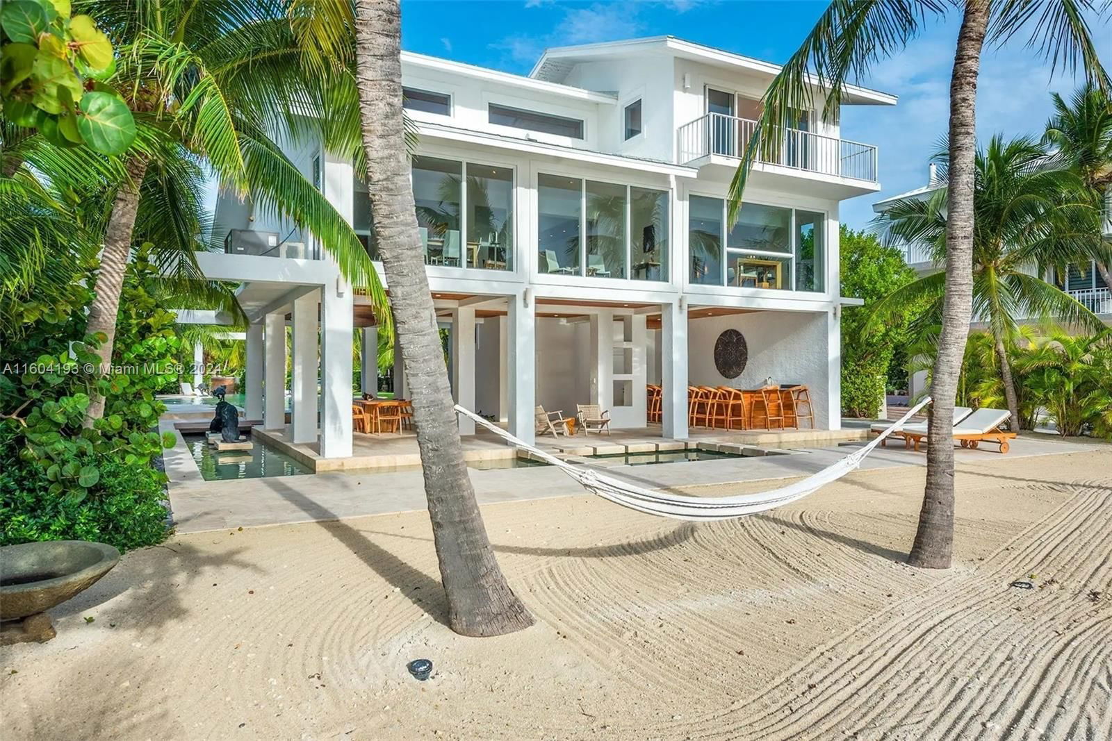 Real estate property located at 60 Ocean Front Drive, Monroe County, Key Largo, Key Largo, FL