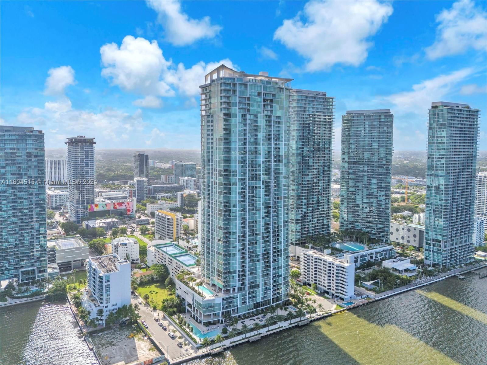 Real estate property located at 2900 7th Ave #1806, Miami-Dade County, BISCAYNE BEACH CONDO, Miami, FL